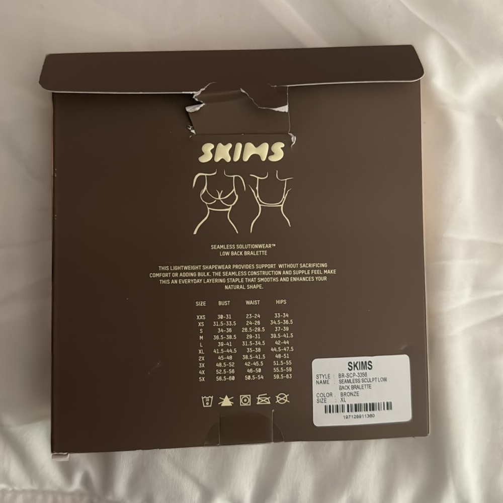 BNIB SKIMS SEAMLESS SCULPT LOW BACK BRALETTE - BRONZE - Picture 2 of 5
